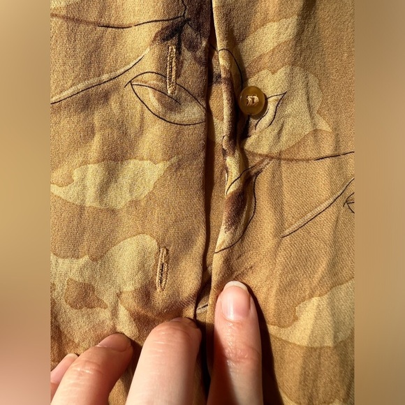 Jones New York 90s Womens Floral Short Sleeve Button Up Shirt Yellow Silk Small - Picture 7 of 11